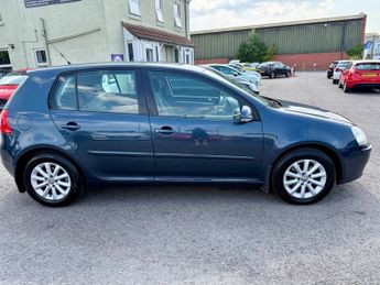 Volkswagen Golf MATCH TDI DPF 105