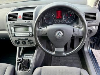 Volkswagen Golf MATCH TDI DPF 105