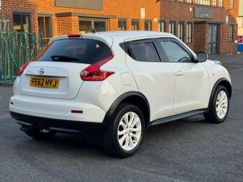Nissan Juke 1.6 Acenta Premium CVT Euro 5 5dr