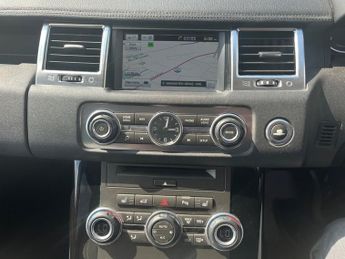 Land Rover Range Rover Sport 3.0 SD V6 HSE SUV 5dr Diesel Auto 4WD Euro 5 (255 bhp)