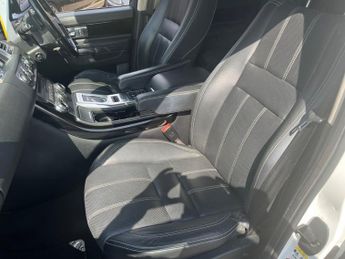 Land Rover Range Rover Sport 3.0 SD V6 HSE SUV 5dr Diesel Auto 4WD Euro 5 (255 bhp)
