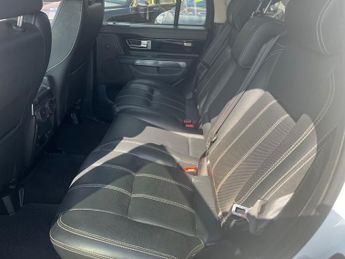 Land Rover Range Rover Sport 3.0 SD V6 HSE SUV 5dr Diesel Auto 4WD Euro 5 (255 bhp)