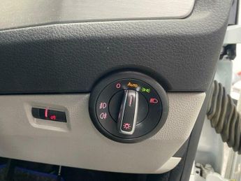 Volkswagen Transporter 2.0 BiTDI T32 BlueMotion Tech Highline Kombi DSG FWD SWB Euro 6 
