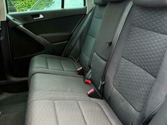 Volkswagen Tiguan 2.0 TDI SE Auto 4WD Euro 4 5dr
