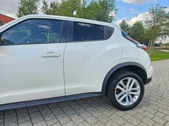Nissan Juke 1.6 Acenta Premium XTRON Euro 5 5dr