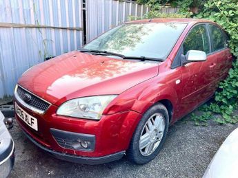 Ford Focus 2.0 Ghia 5dr