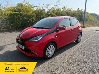 Toyota AYGO VVT-I X-PLAY