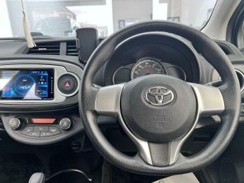 Toyota Yaris 1.33 Dual VVT-i T Spirit Multidrive S Euro 5 5dr