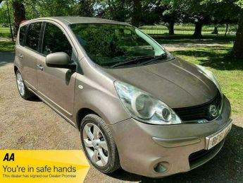 Nissan Note 1.6 16V Tekna Auto Euro 5 5dr