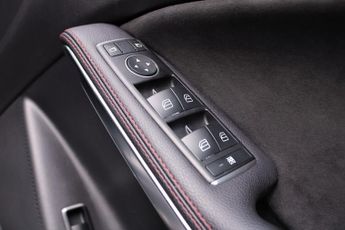 Mercedes GLA Class GLA 200 D 4MATIC AMG LINE