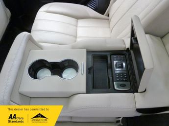 Land Rover Range Rover V6 SC VOGUE SE