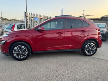 Hyundai KONA 39kWh Premium SUV 5dr Electric Auto (10.5kW Charger) (136 ps)