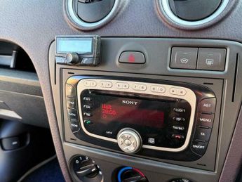 Ford Fusion 1.6 Plus 5dr