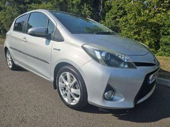 Toyota Yaris 1.5 VVT-h T Spirit CVT Euro 5 5dr