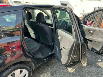 Nissan Note 1.6 16V Visia + Auto Euro 4 5dr