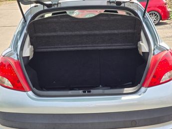 Peugeot 207 1.4 Verve Euro 5 5dr