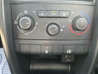 Peugeot 207 1.4 Verve Euro 5 5dr