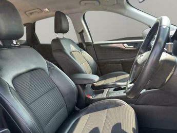 Ford Kuga 2.5 EcoBoost Duratec 14.4kWh Titanium CVT Euro 6 (s/s) 5dr