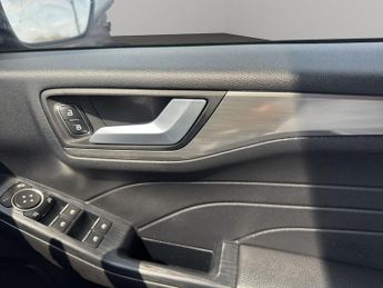 Ford Kuga 2.5 EcoBoost Duratec 14.4kWh Titanium CVT Euro 6 (s/s) 5dr