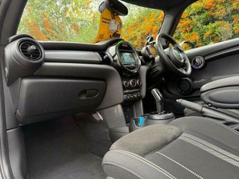 MINI Hatch 1.5 Cooper Sport Steptronic Euro 6 (s/s) 3dr