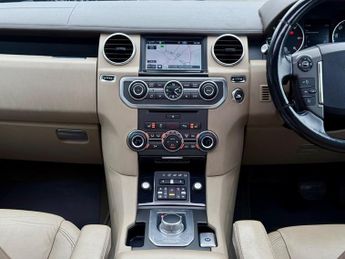 Land Rover Discovery SDV6 HSE