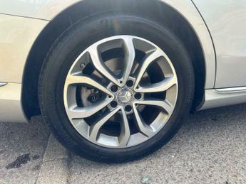 Mercedes-Benz C Class 2.1 C250 BlueTEC Sport Saloon 4dr Diesel G-Tronic+ Euro 6 (s/s) 