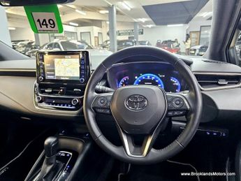 Toyota Corolla ICON TECH [SAT NAV, HEATED SEATS & REVERSE CAMERA]