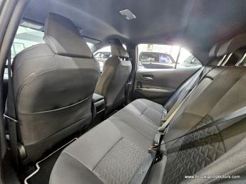 Toyota Corolla ICON TECH [SAT NAV, HEATED SEATS & REVERSE CAMERA]