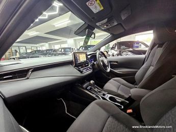 Toyota Corolla ICON TECH [SAT NAV, HEATED SEATS & REVERSE CAMERA]