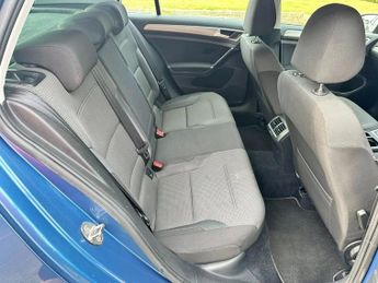 Volkswagen Golf MATCH TDI BLUEMOTION TECHNOLOGY DSG