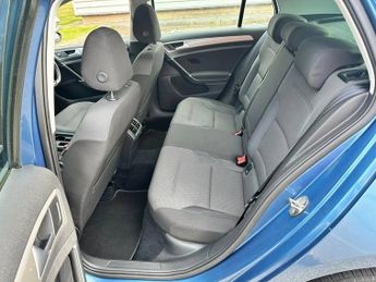 Volkswagen Golf MATCH TDI BLUEMOTION TECHNOLOGY DSG