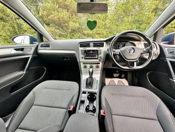 Volkswagen Golf MATCH TDI BLUEMOTION TECHNOLOGY DSG