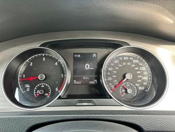 Volkswagen Golf MATCH TDI BLUEMOTION TECHNOLOGY DSG