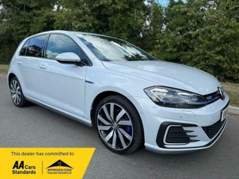 Volkswagen Golf 1.4 TSI 8.7kWh GTE Advance DSG Euro 6 (s/s) 5dr