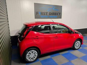Toyota AYGO 1.0 Aygo X-Play VVT-i CVT 5dr