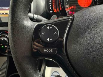 Toyota AYGO 1.0 Aygo X-Play VVT-i CVT 5dr