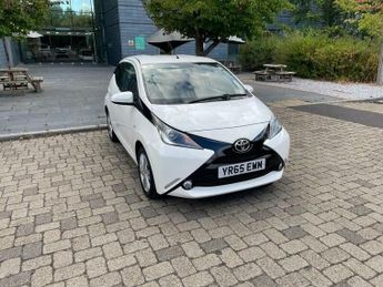Toyota AYGO 1.0 VVT-i x-pression x-wave Euro 5 5dr Euro 5