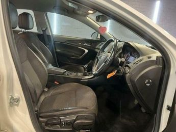 Vauxhall Insignia 2.0 CDTi ecoFLEX SE Hatchback 5dr Diesel Manual Euro 5 (s/s) (12