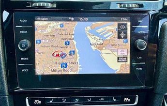 Volkswagen Golf GTI PERFORMANCE TSI DSG