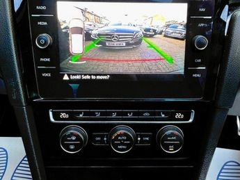 Volkswagen Golf GTI PERFORMANCE TSI DSG