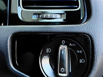 Volkswagen Golf GTI PERFORMANCE TSI DSG