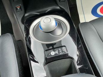 Nissan Leaf 30kWh Tekna Auto 5dr