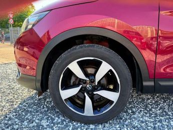 Nissan Qashqai 1.2 DIG-T n-tec+ XTRON 2WD Euro 6 (s/s) 5dr