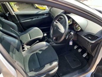 Peugeot 207 1.6 HDi Allure Euro 5 5dr