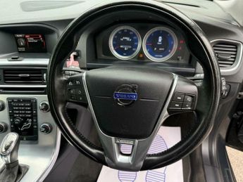 Volvo V60 2.0 D3 R-Design Geartronic Euro 5 (s/s) 5dr