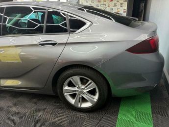 Vauxhall Insignia 1.6 Turbo D BlueInjection SRi Nav Grand Sport Euro 6 (s/s) 5dr