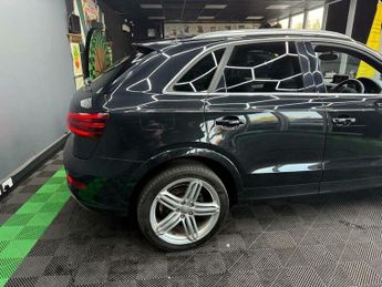Audi Q3 2.0 TDI S line S Tronic quattro Euro 5 (s/s) 5dr
