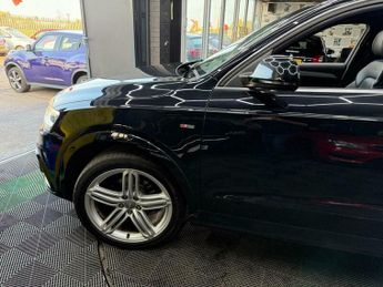 Audi Q3 2.0 TDI S line S Tronic quattro Euro 5 (s/s) 5dr