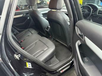 Audi Q3 2.0 TDI S line S Tronic quattro Euro 5 (s/s) 5dr