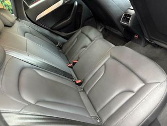 Audi Q3 2.0 TDI S line S Tronic quattro Euro 5 (s/s) 5dr